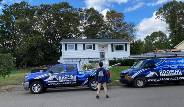 Truck and van of LA Roofing Services